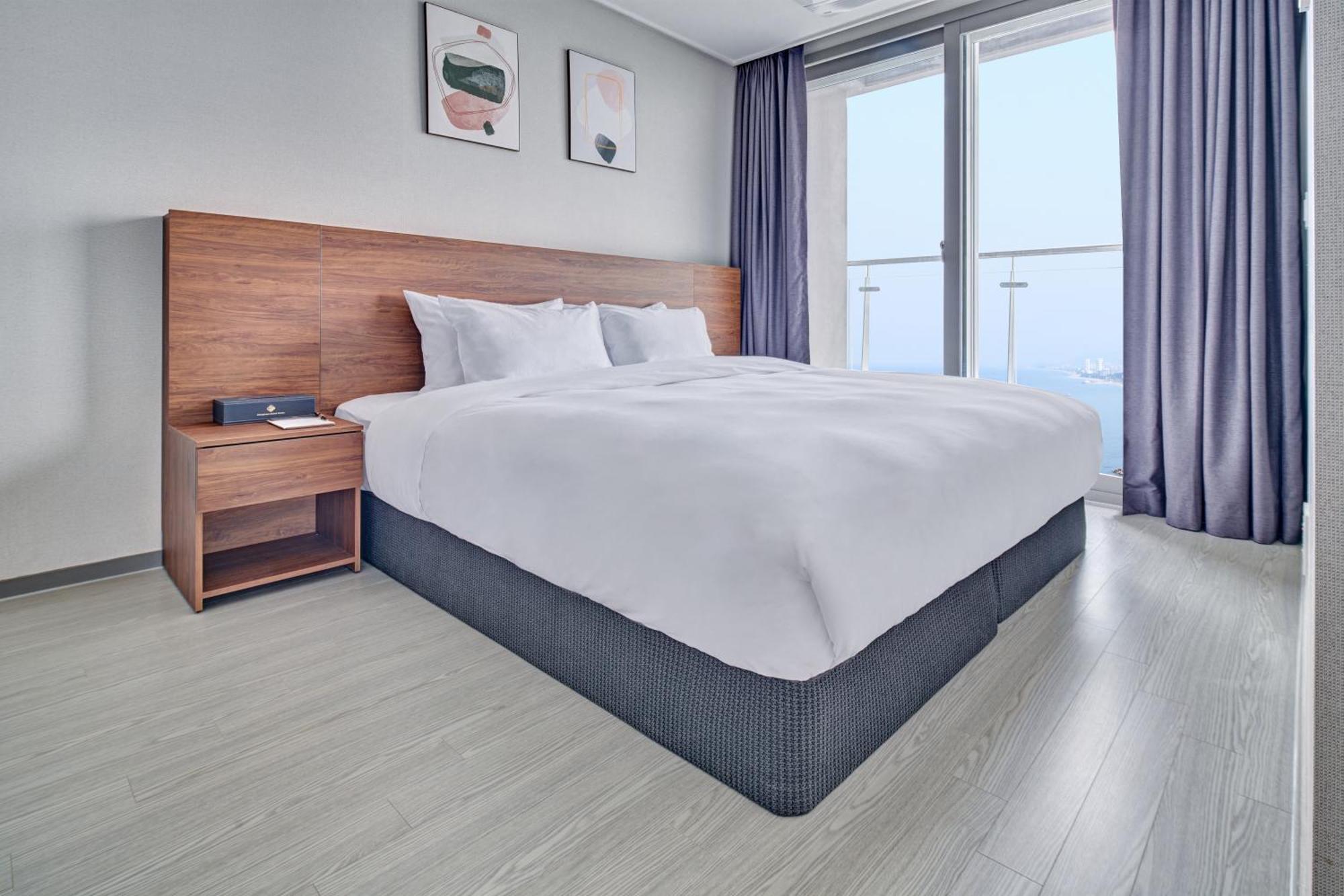 Gangneung Chonpines Ocean Suites Hotel エクステリア 写真