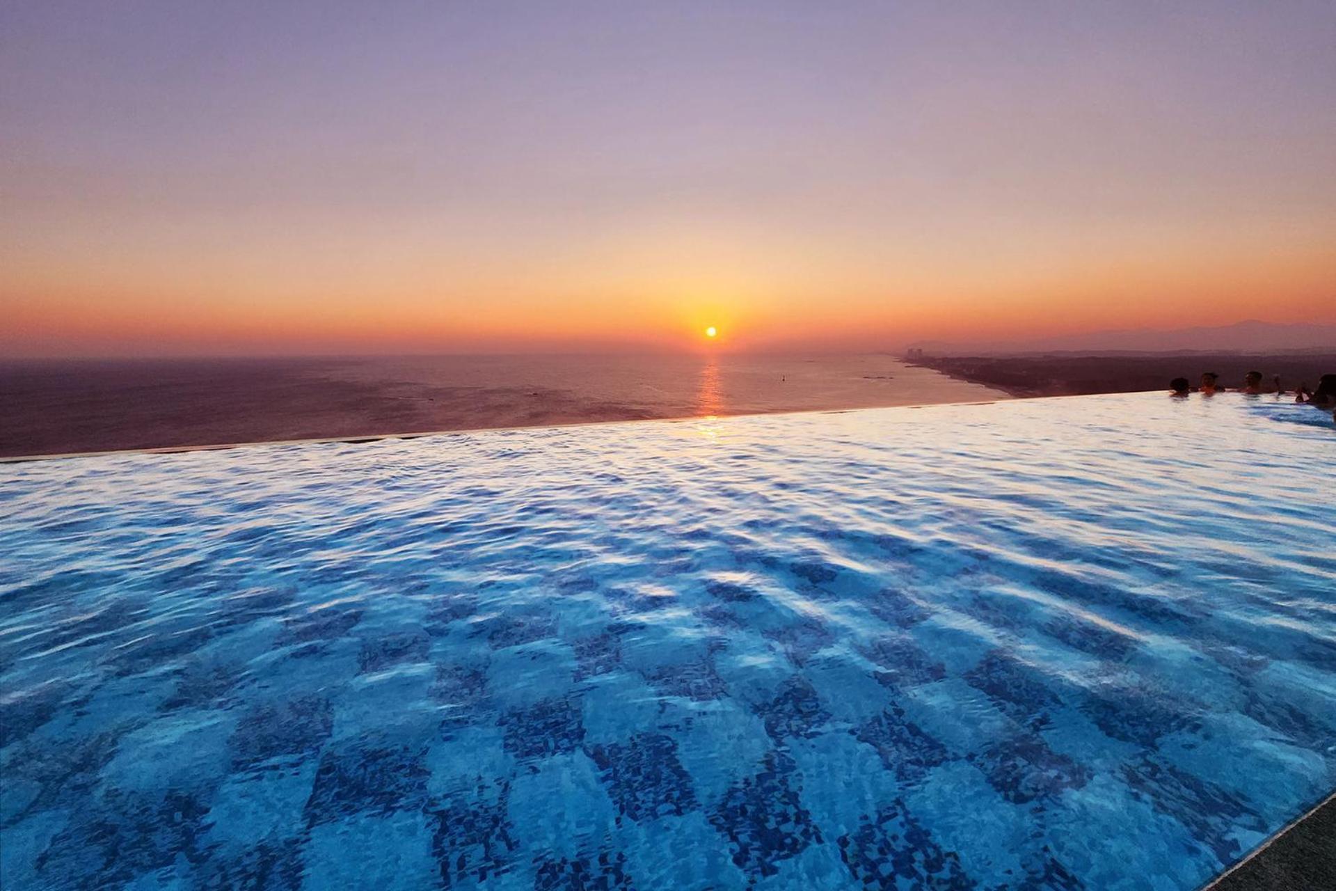 Gangneung Chonpines Ocean Suites Hotel エクステリア 写真