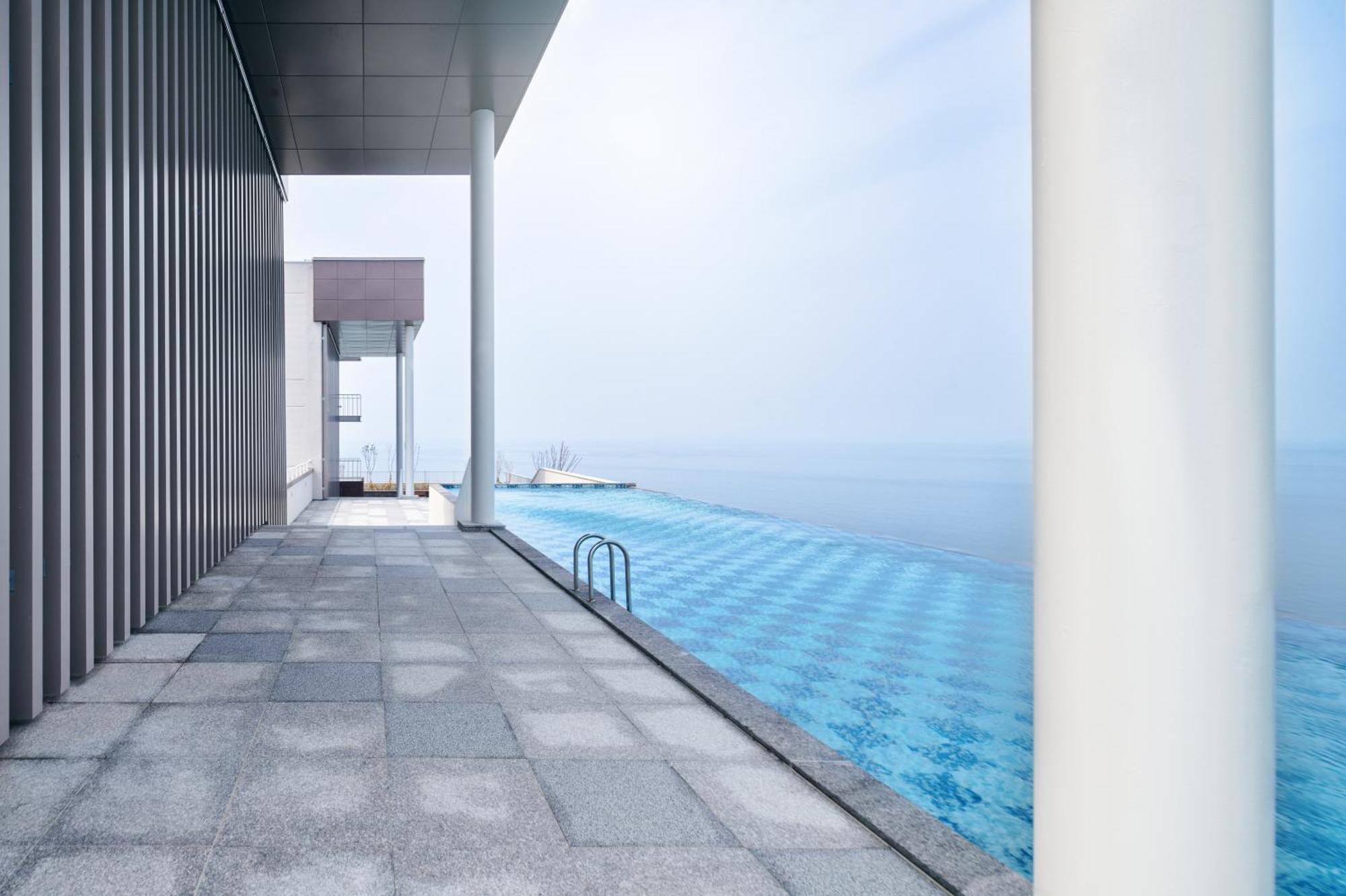 Gangneung Chonpines Ocean Suites Hotel エクステリア 写真